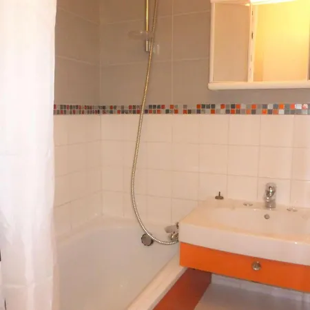 Avec Balcon, Acces Direct A La Plage, Garage Privatif - Fr-1-224-788 * Saint-Gilles-Croix-de-Vie